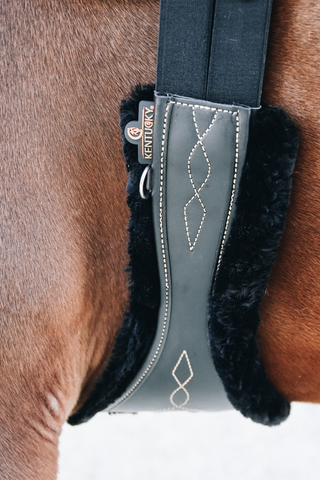 Extra Lammfell Anatomischer Gurt