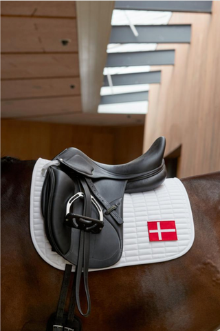 Tapis de Selle de Compétition Nationalité