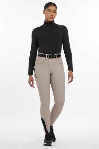 Amy Breggings Pecan