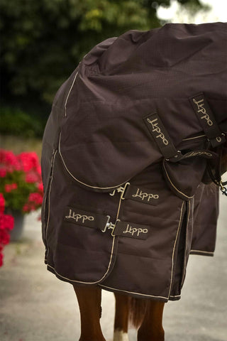 Stalldecke mit Hals 150g Braun