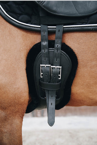 Anatomic Dressage Girth Sheepskin