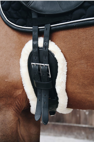 Anatomic Dressage Girth Sheepskin