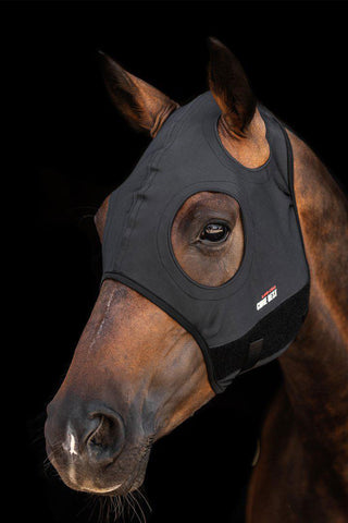 Titanium Masker Zonder Oren Zwart